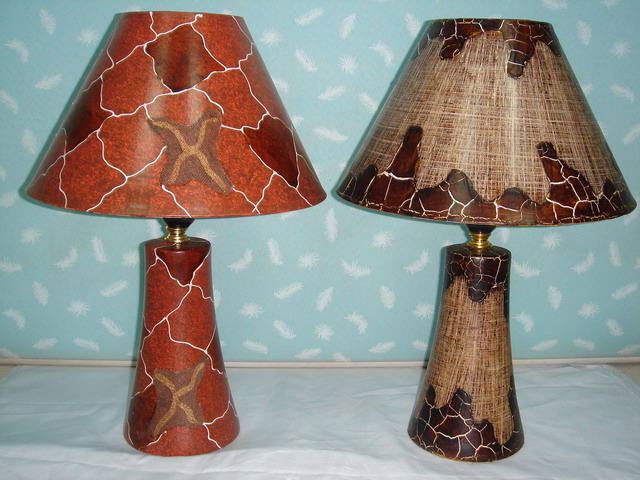 CERAMIC TABLE LAMP