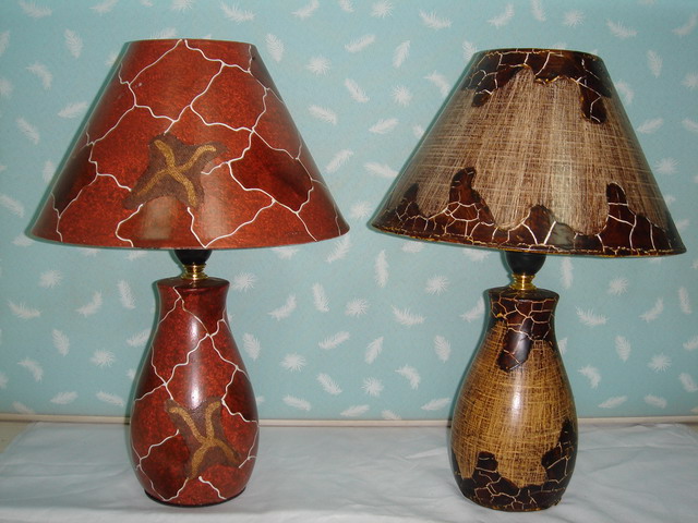 CERAMIC TABLE LAMP