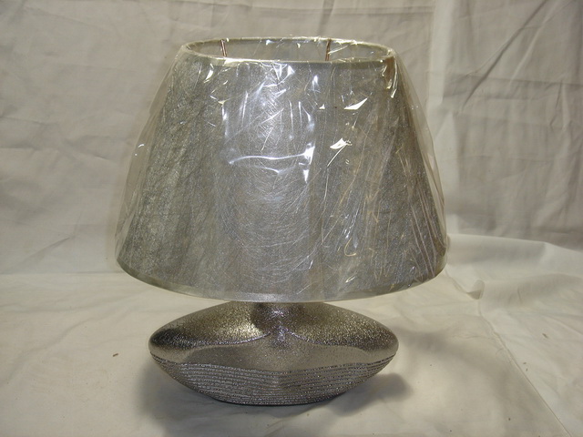 CERAMIC TABLE LAMP