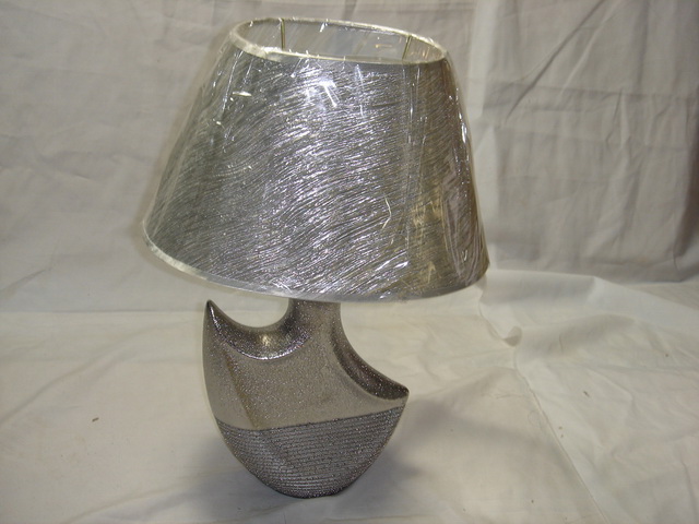 CERAMIC TABLE LAMP