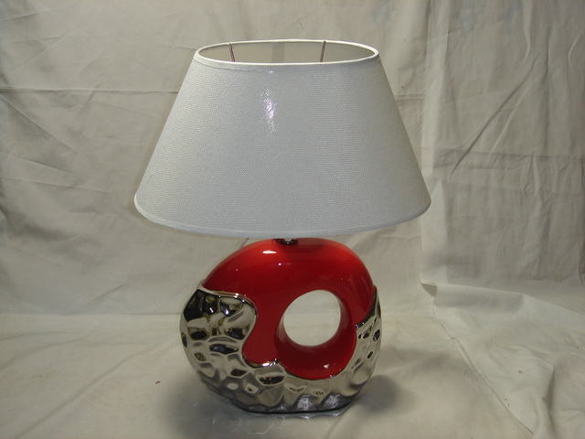 CERAMIC TABLE LAMP