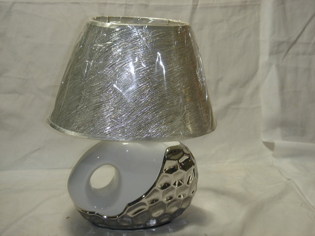 CERAMIC TABLE LAMP