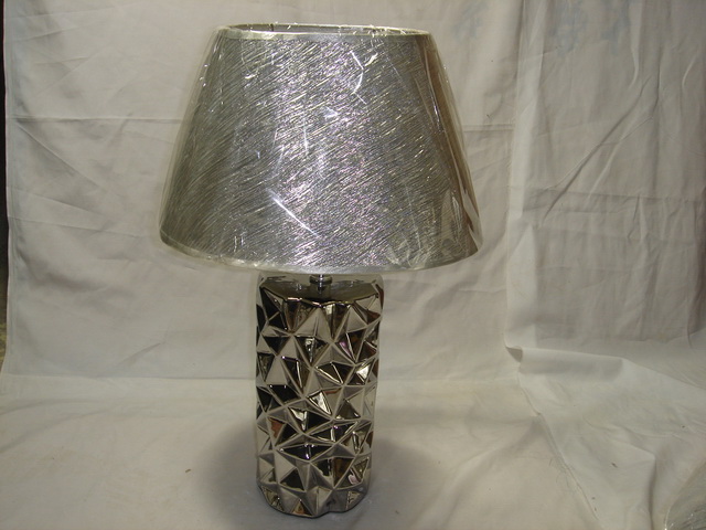 CERAMIC TABLE LAMP