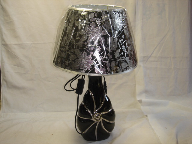 CERAMIC TABLE LAMP